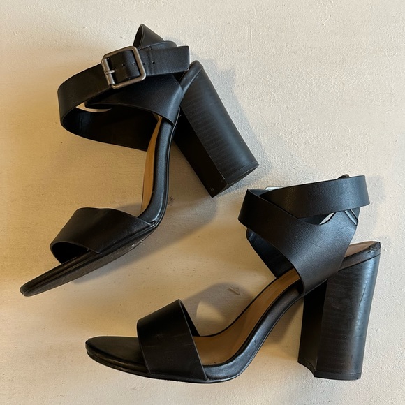Heart In D Black Ankle Wrap Block Heeled Sandals Size 8.5 - Picture 11 of 13